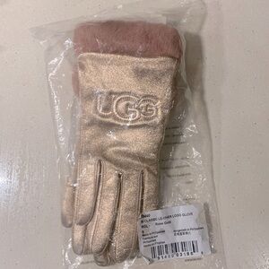 NWT-UGG- beautiful rose gold leather gloves